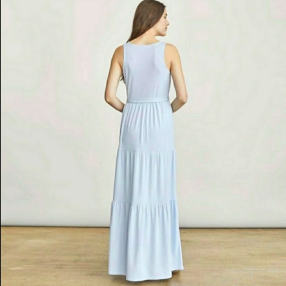 Elizabeth And James - Picture 3 of 10